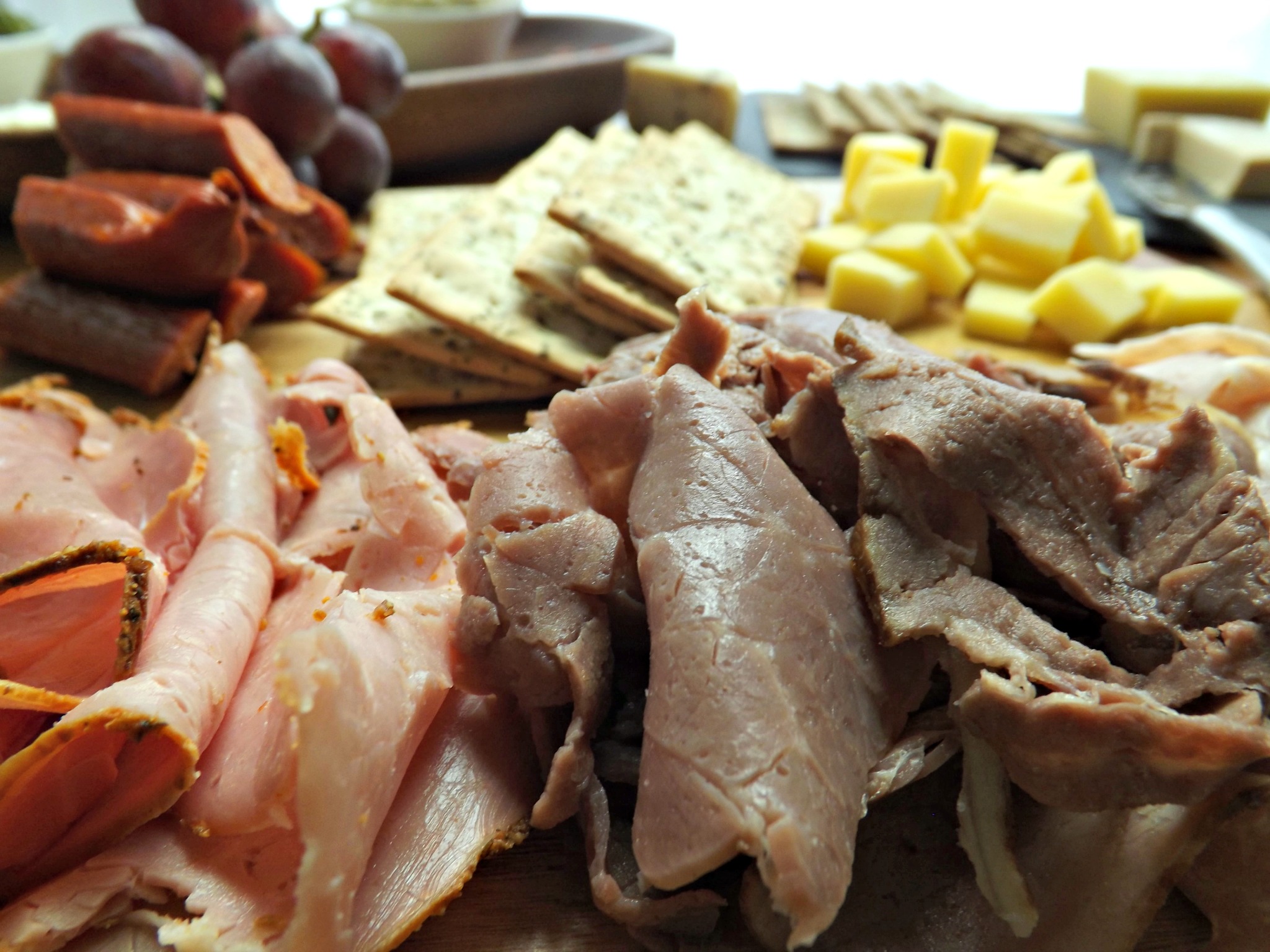 The no fuss way to feed a crowd, with out the stress! Platters