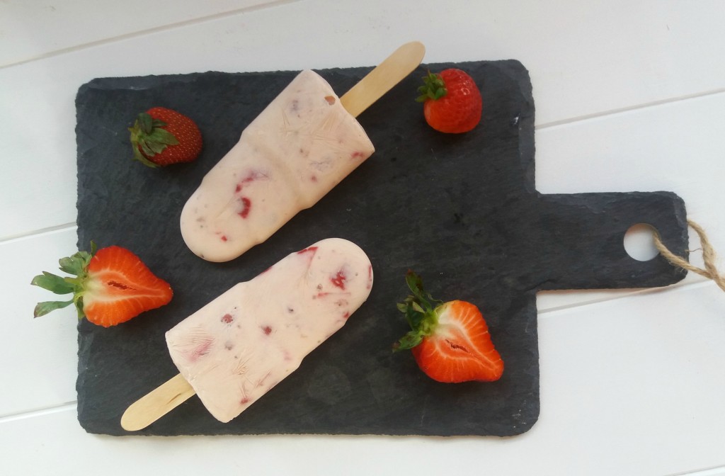 strawberries-cream-popsicle-recipe